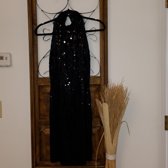 Niteline Dresses & Skirts - Sensational black sequins dress